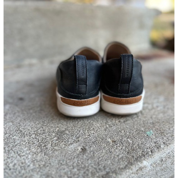 Olukai Women's Malua Slip On Black Leather Boat Shoes / Size 8 - Picture 2 of 7